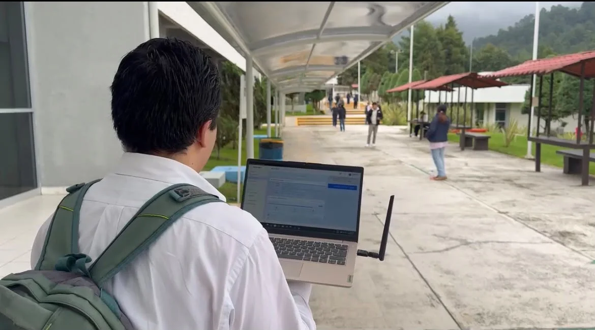 Supervisión del sistema desde una computadora portátil durante una demostración